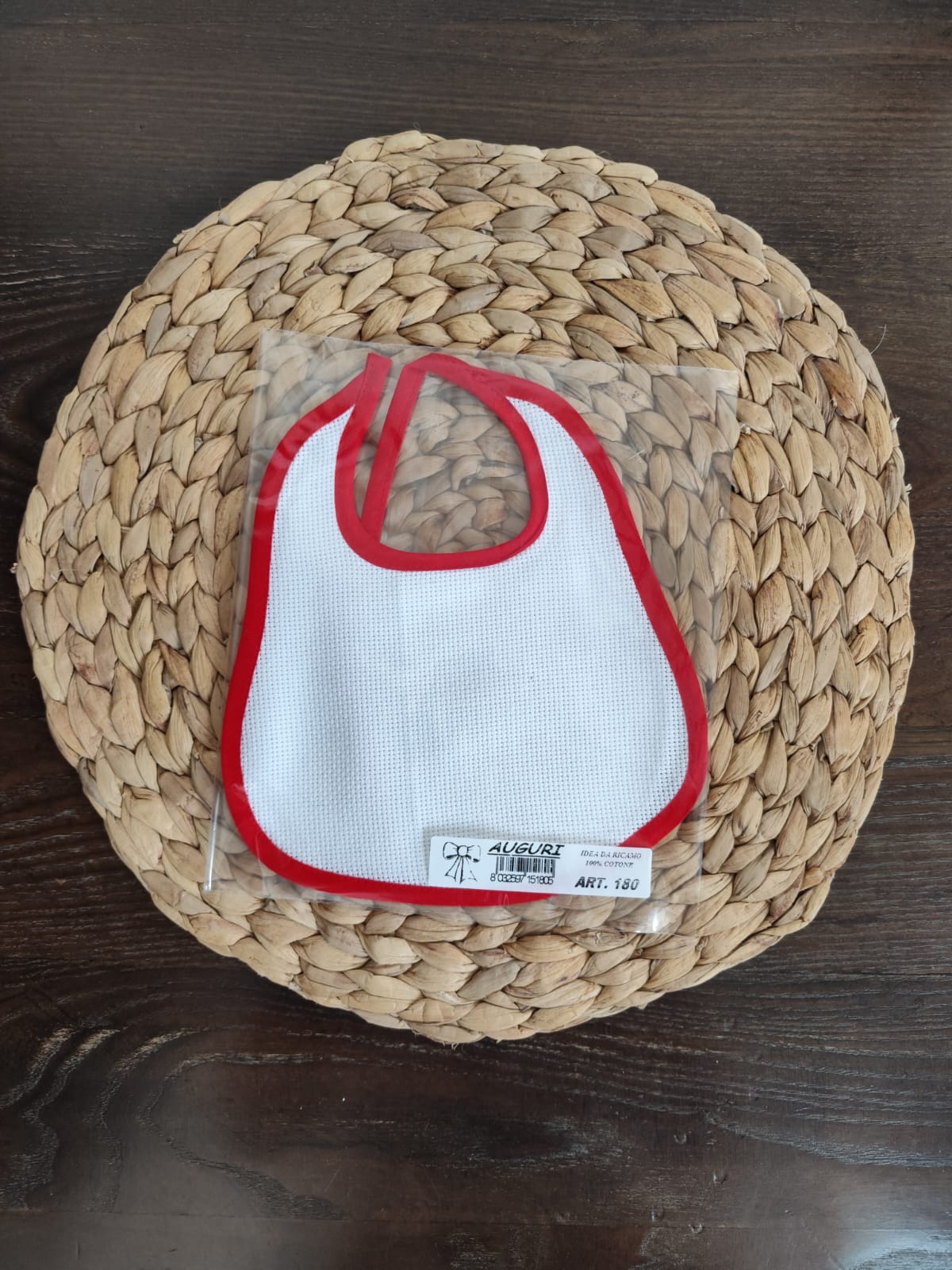 Bavetta da Ricamo rossa con tela aida