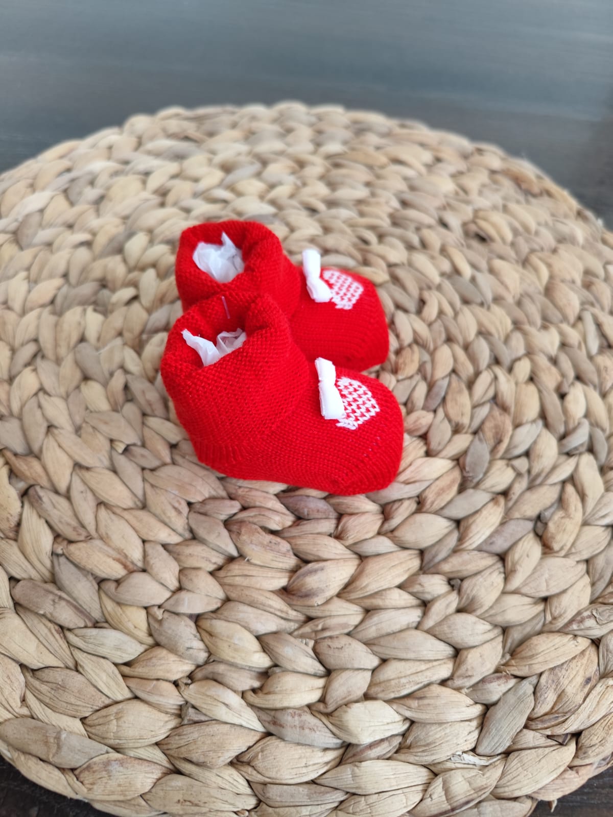 Scarpine Natalizie neonata