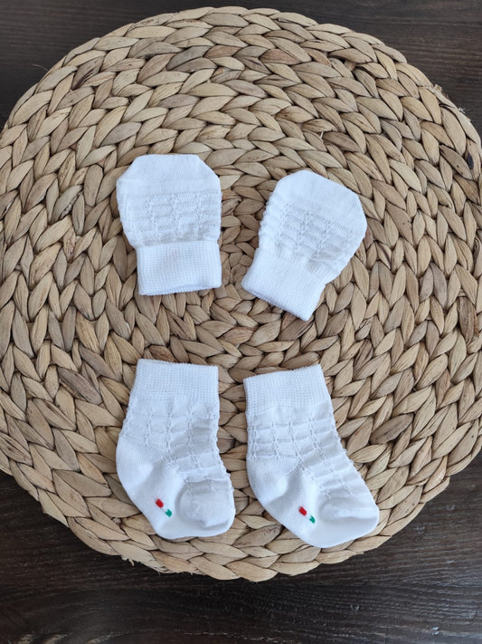 set nascita calzini e guantini in cotone