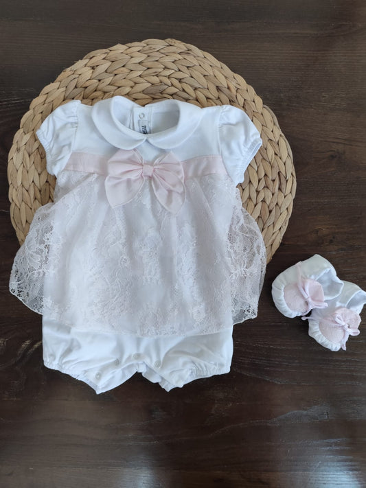 pagliaccetto in cotone e pizzo neonata