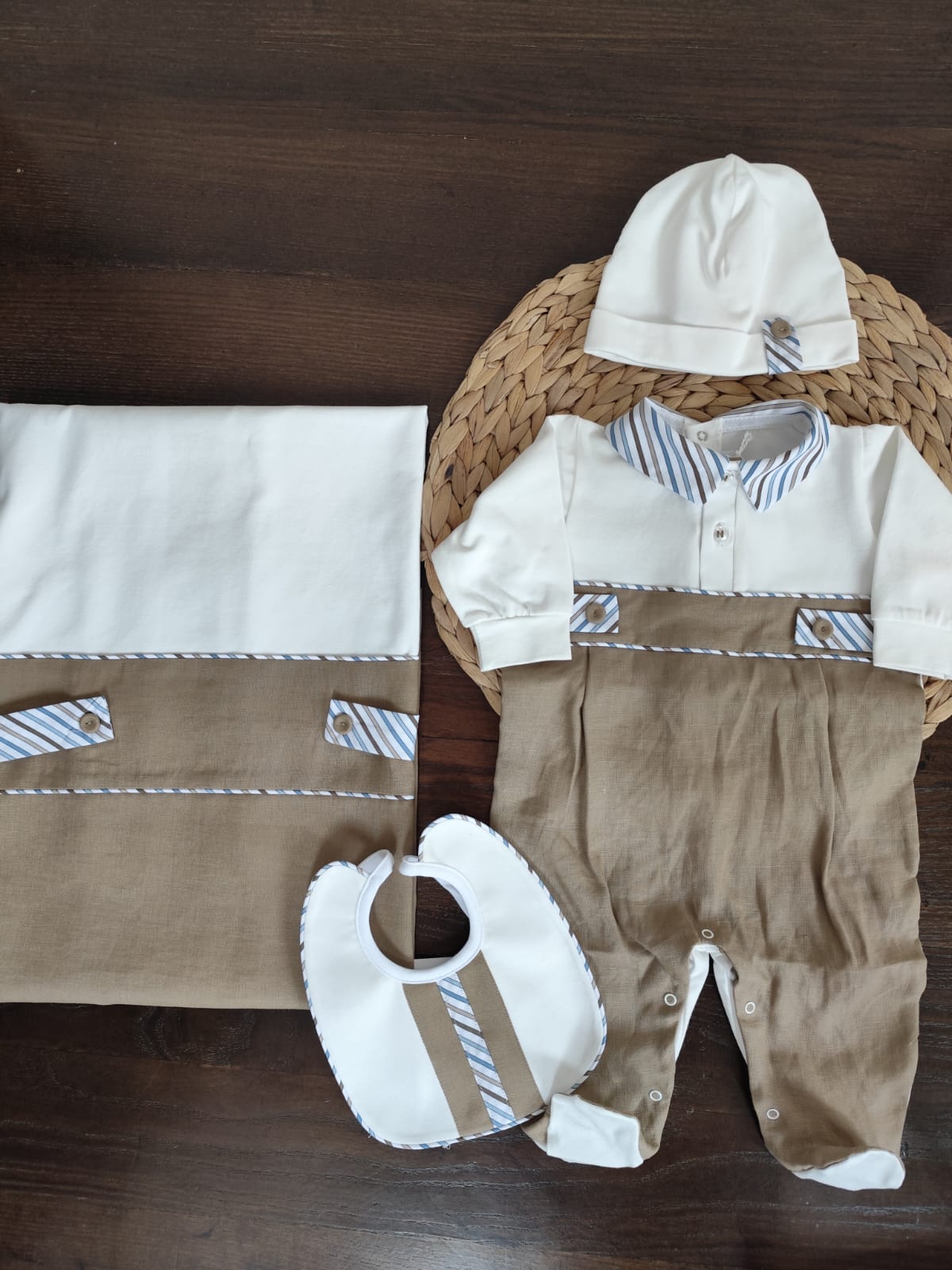 coordinato nascita neonato Lory in cotone e lino con tutina