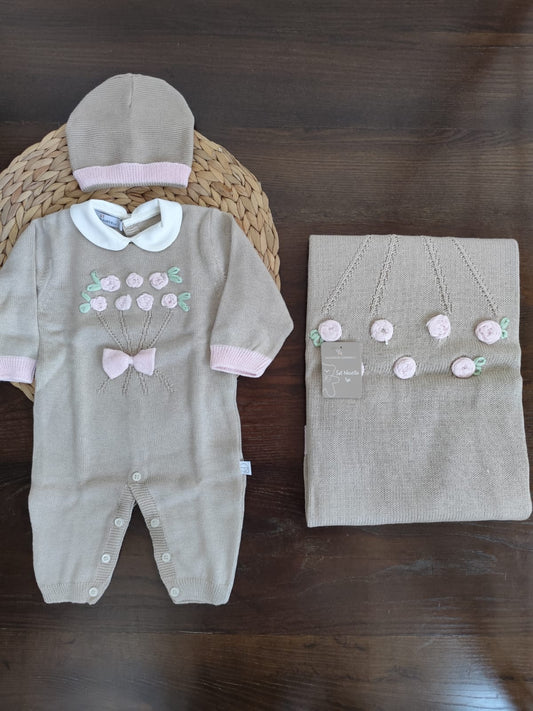 Set nascita rose rosa in filo di cotone
