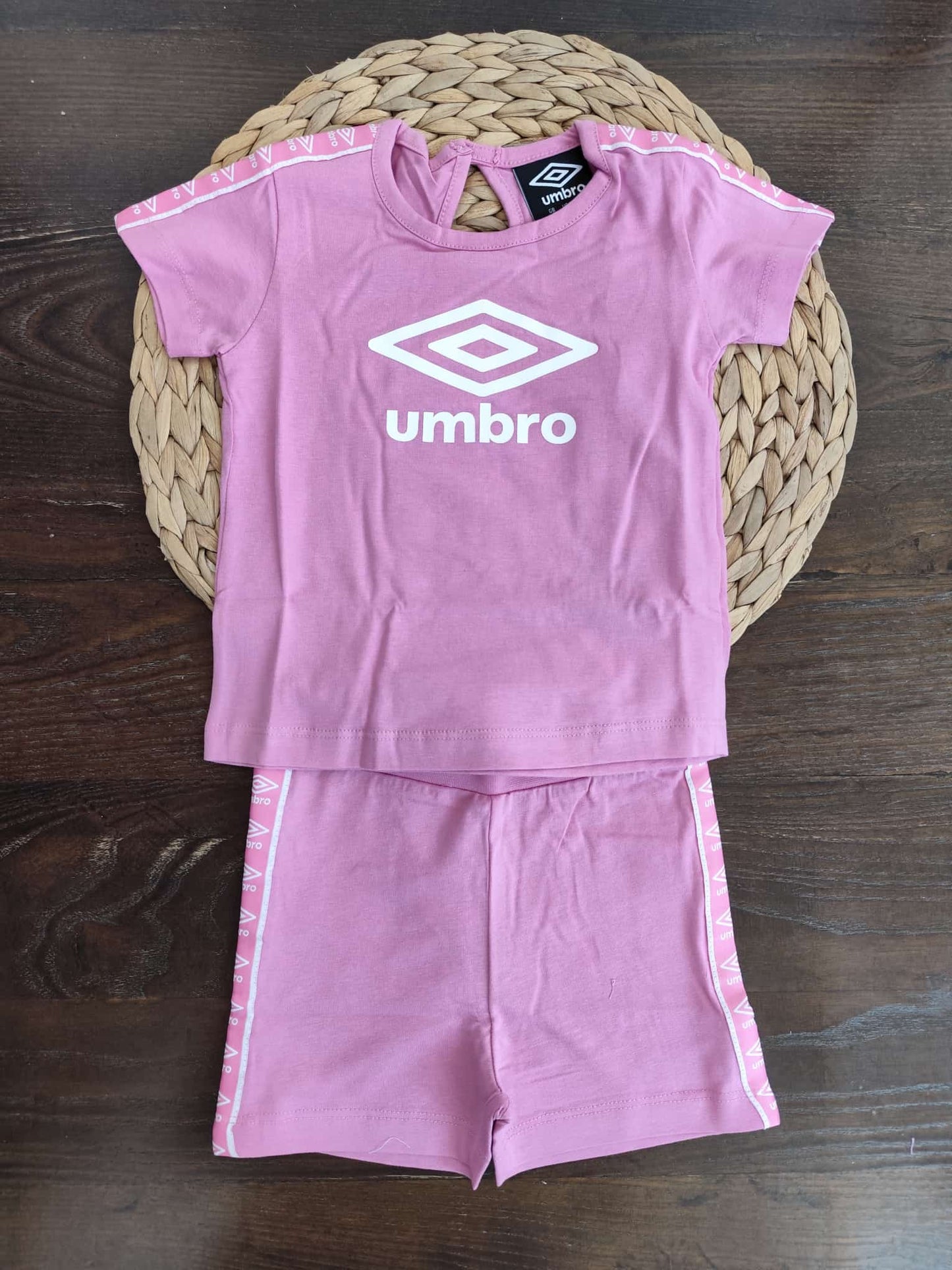 completino neonata umbro con pantaloncino