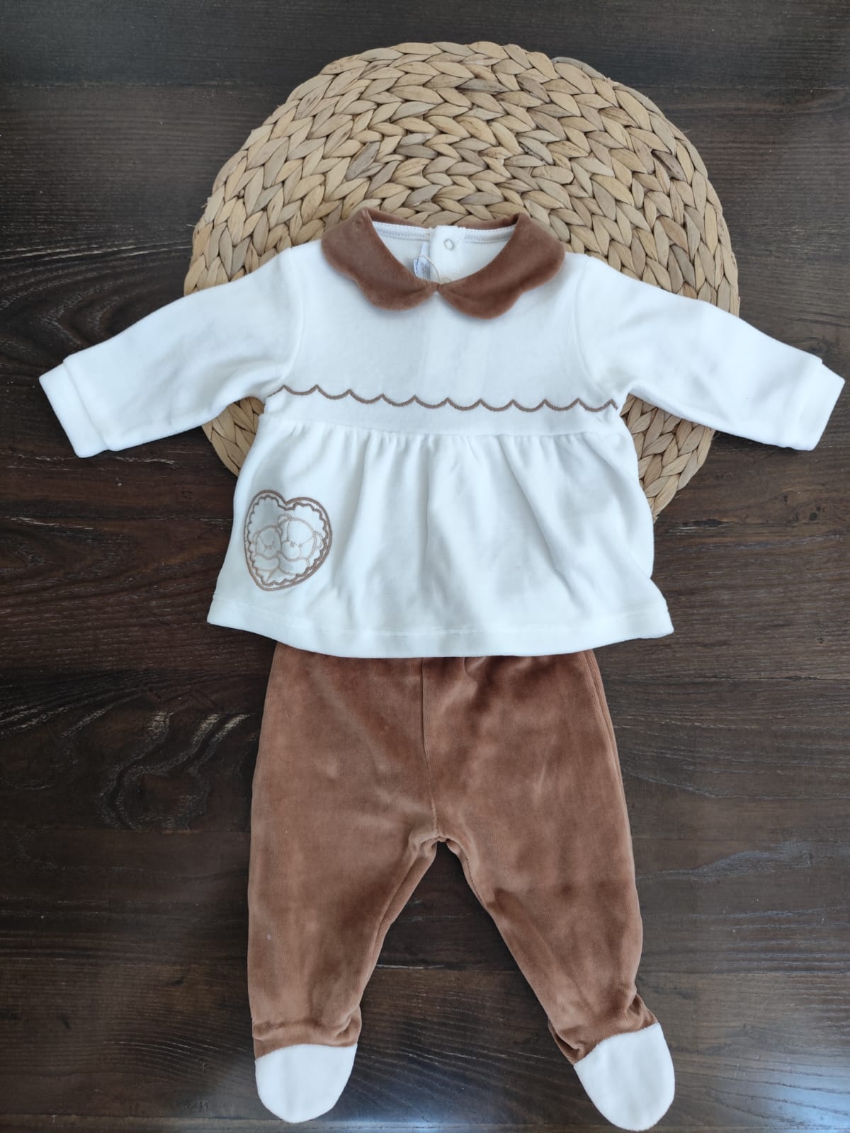 completino in ciniglia neonata marrone