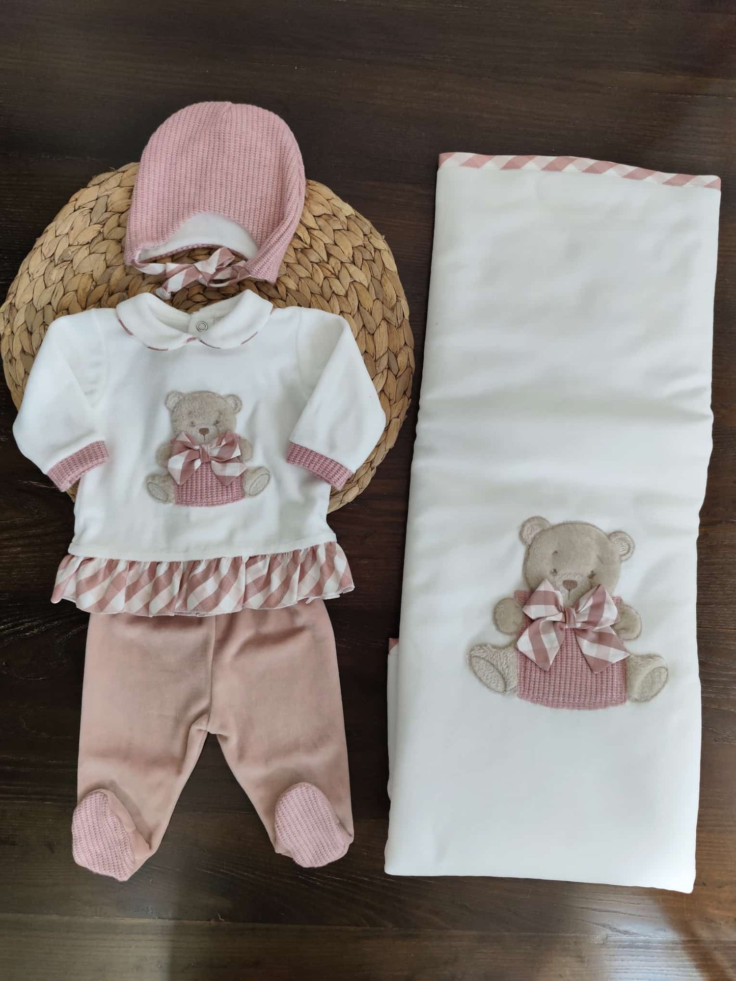 Coordinato Nascita in ciniglia e lana "dolce teddy rosa" con completino