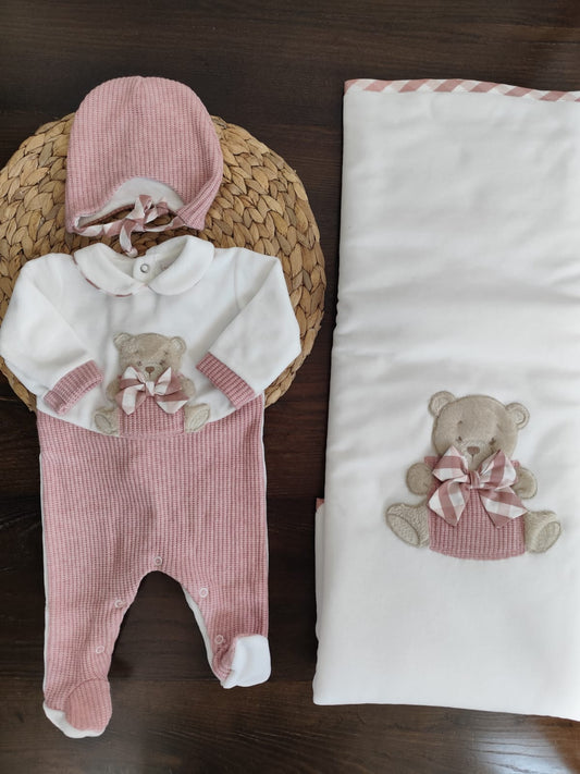 Coordinato Nascita in ciniglia e lana "dolce teddy rosa" con tutina