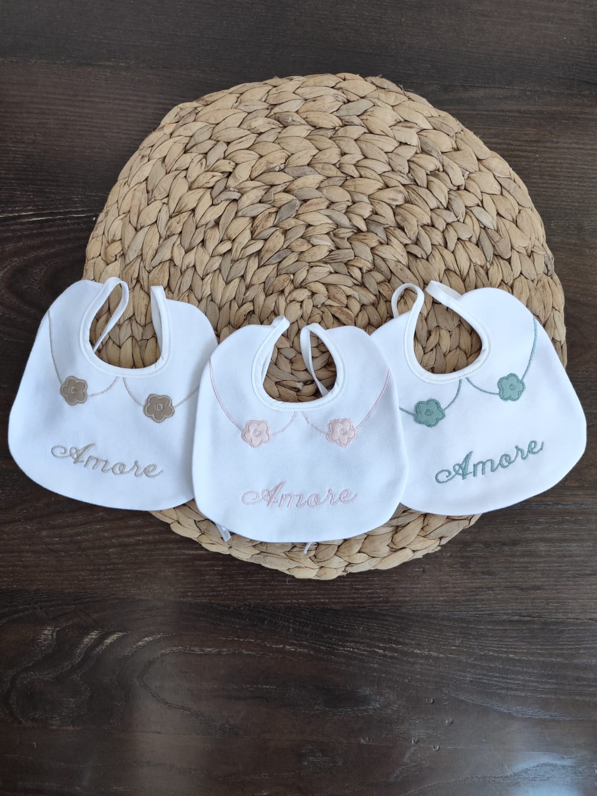 Bavette per neonata "amore" in jersey vari colori