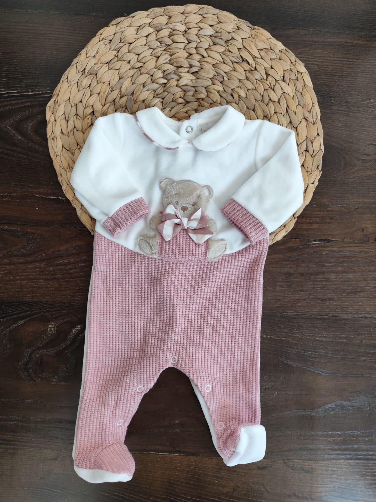 Coordinato Nascita in ciniglia e lana "dolce teddy rosa" con tutina